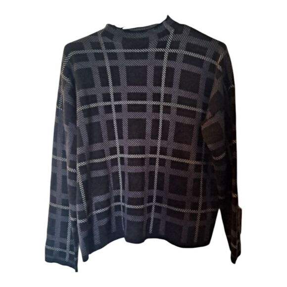 Anne Klein Sweaters - Anne Klein Black & Gray Plaid NWOT Sweater SZ XXL